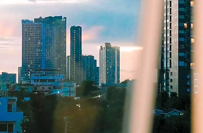 The Giftown Bangkok, Talat Phlu Hotel